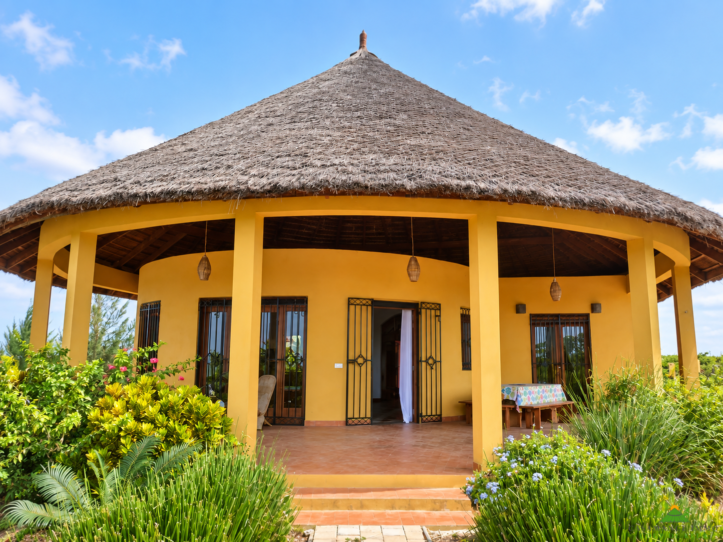fd031955-beed-45f4-a744-67bb7393717e A SAISIR une superbe opportunité Le gout de l’exigence grande maison de charme sur 5500m² de terrain surplombant l’océan