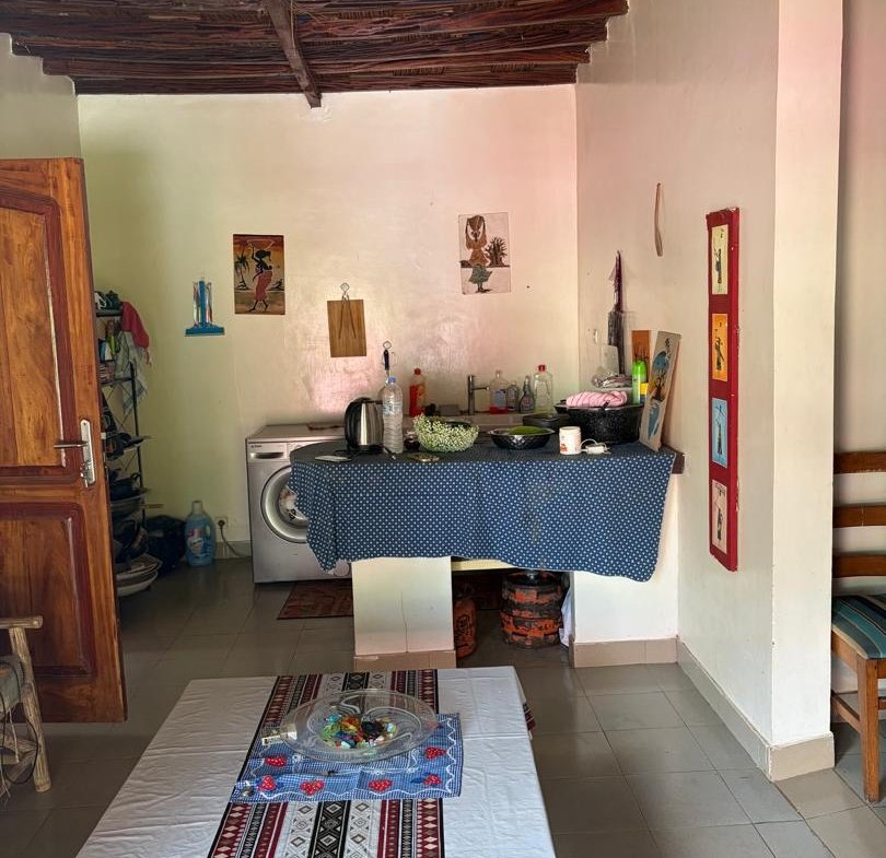 A saisir  Urgent : Charmante maison en résidence à Kabrousse, face à la  piscine commune, à 2 pas de la plage;