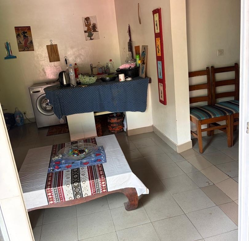 A saisir  Urgent : Charmante maison en résidence à Kabrousse, face à la  piscine commune, à 2 pas de la plage;