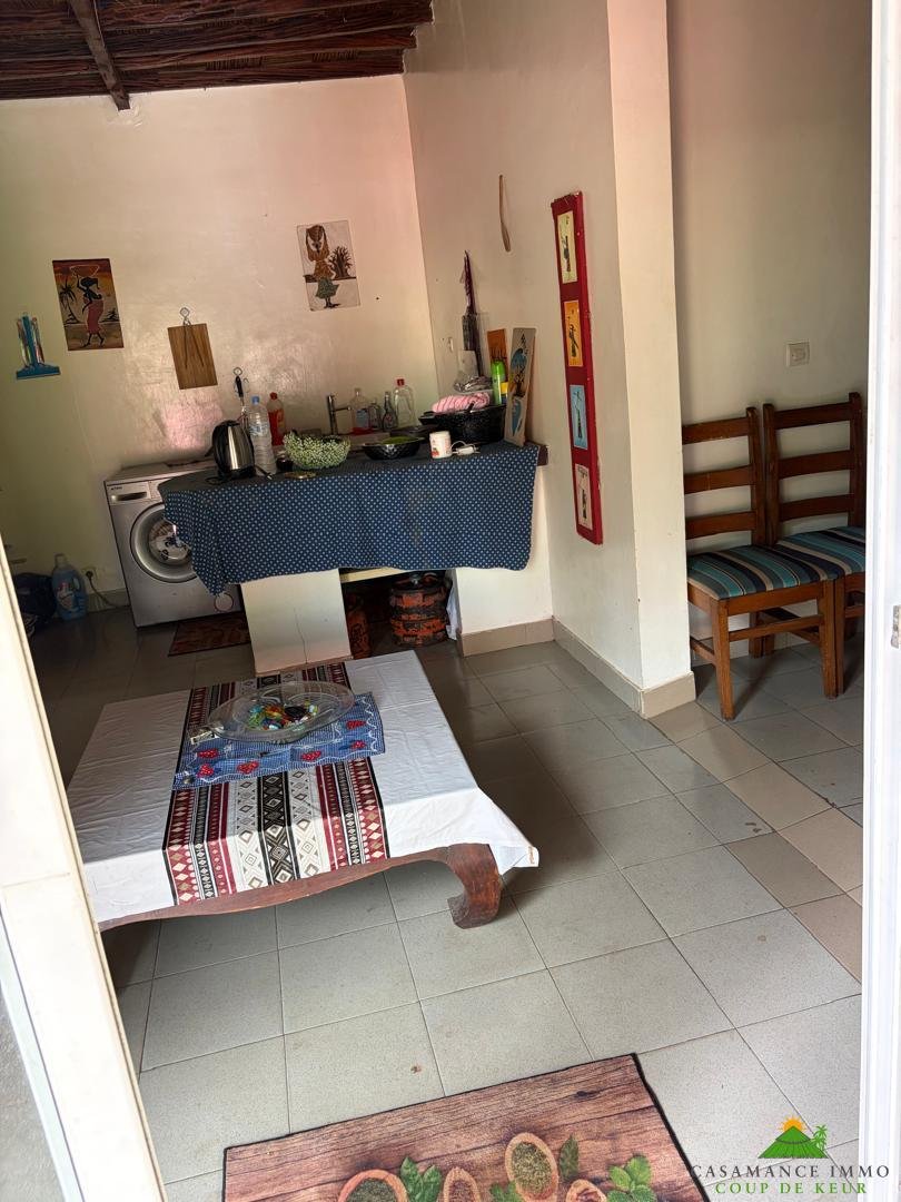 A saisir  Urgent : Charmante maison en résidence à Kabrousse, face à la  piscine commune, à 2 pas de la plage;