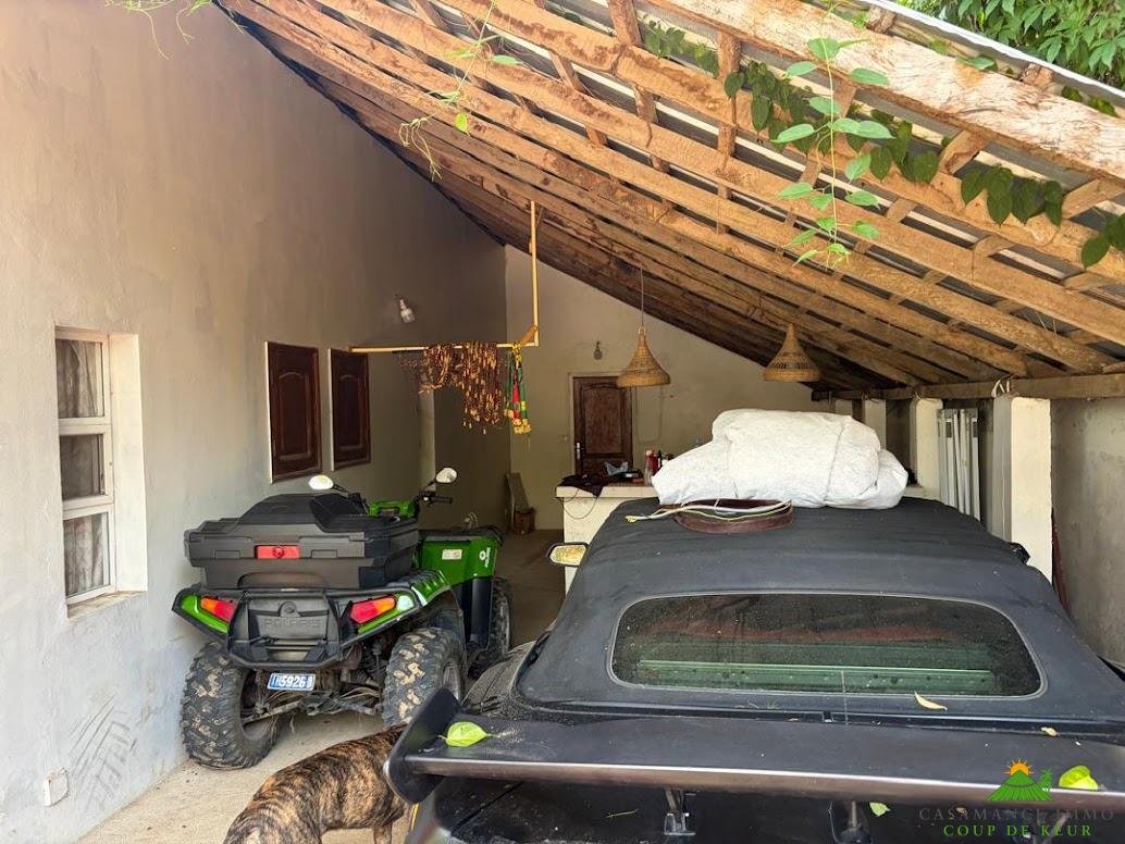 A saisir  Urgent : Charmante maison en résidence à Kabrousse, face à la  piscine commune, à 2 pas de la plage;