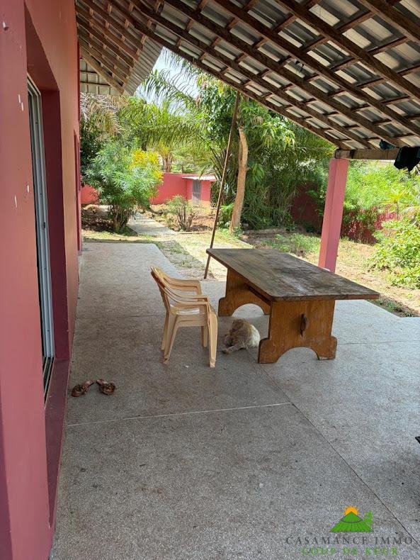 A saisir  Urgent : Charmante maison en résidence à Kabrousse, face à la  piscine commune, à 2 pas de la plage;