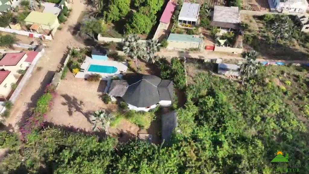 Maison de charme à Cap Randoulène – Grand terrain arboré, piscine et proximité immédiate de la mer