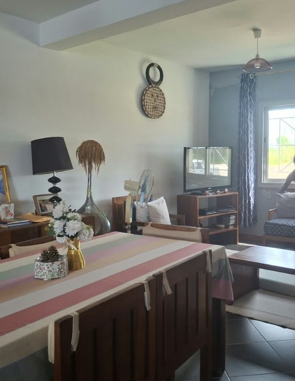 Nouveau, insolite dans le secteur du Cap Skirring :une maison (2 chambres) sur Pilotis surplombant les bolongs